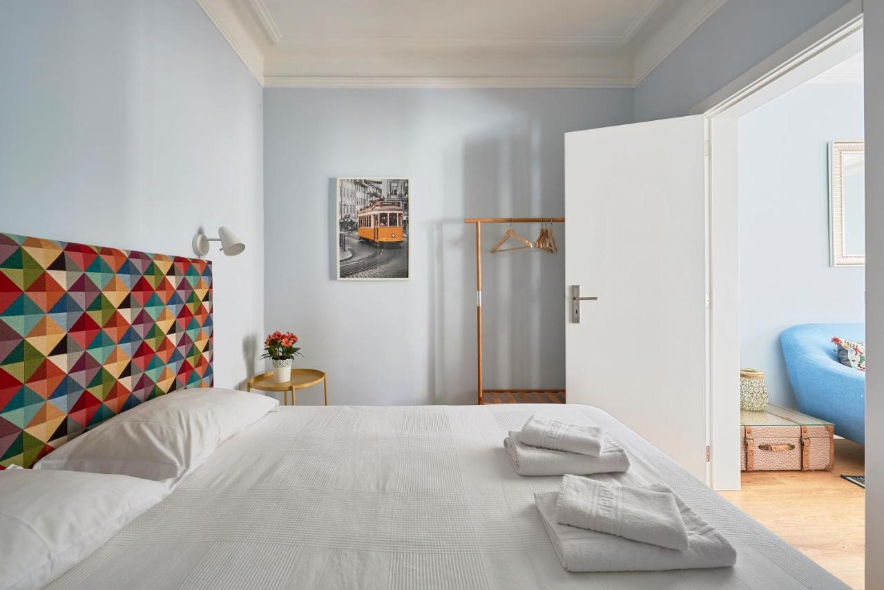Elegant Riverview Apartment In Historical Lisbon Luaran gambar