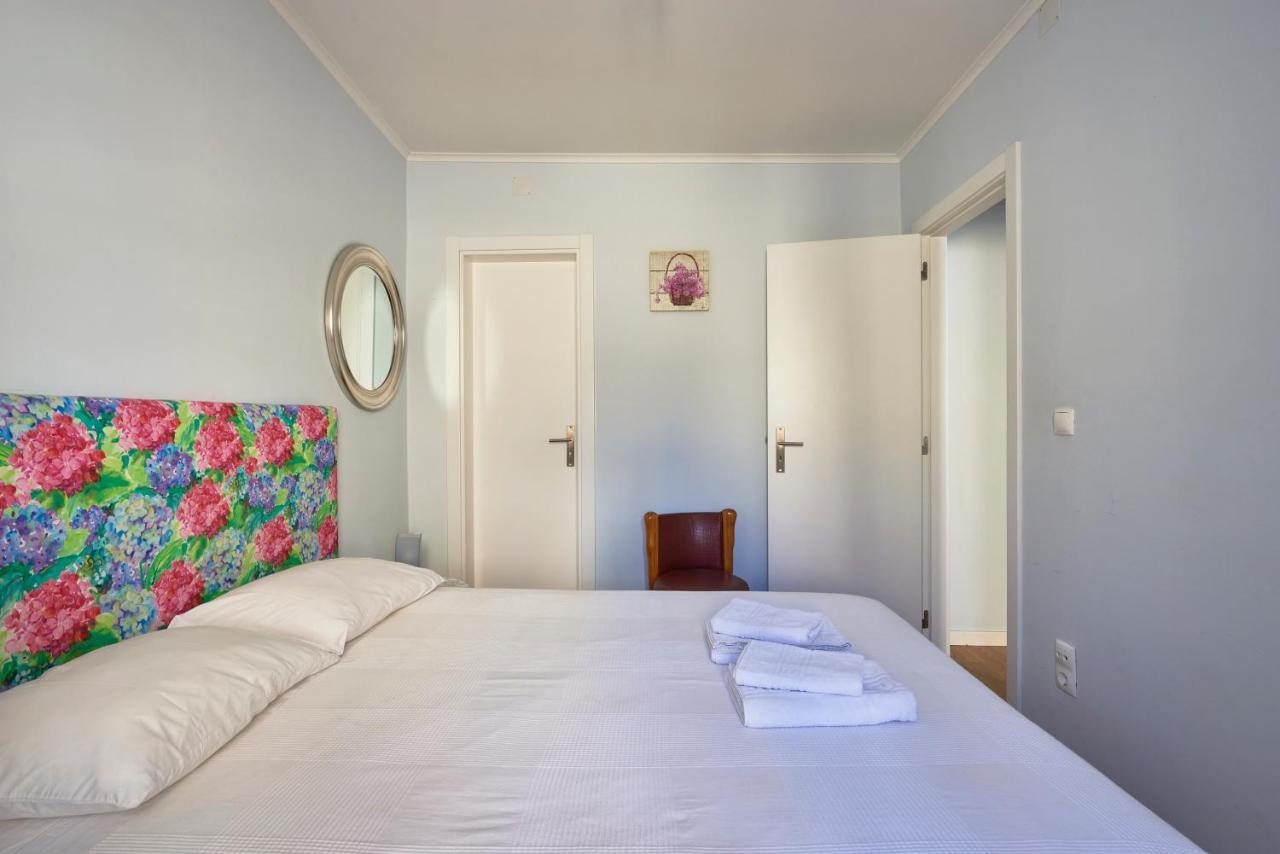 Elegant Riverview Apartment In Historical Lisbon Luaran gambar