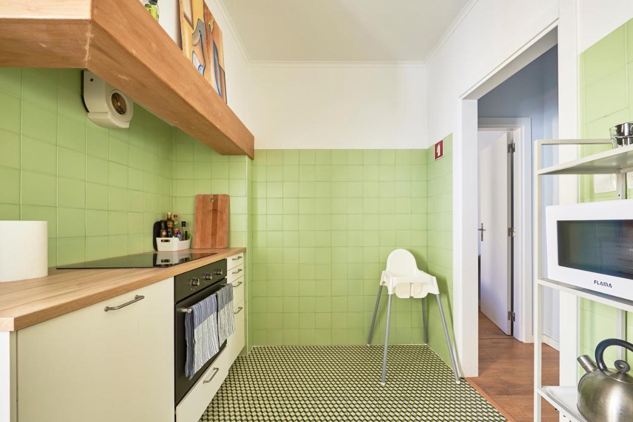 Elegant Riverview Apartment In Historical Lisbon Luaran gambar