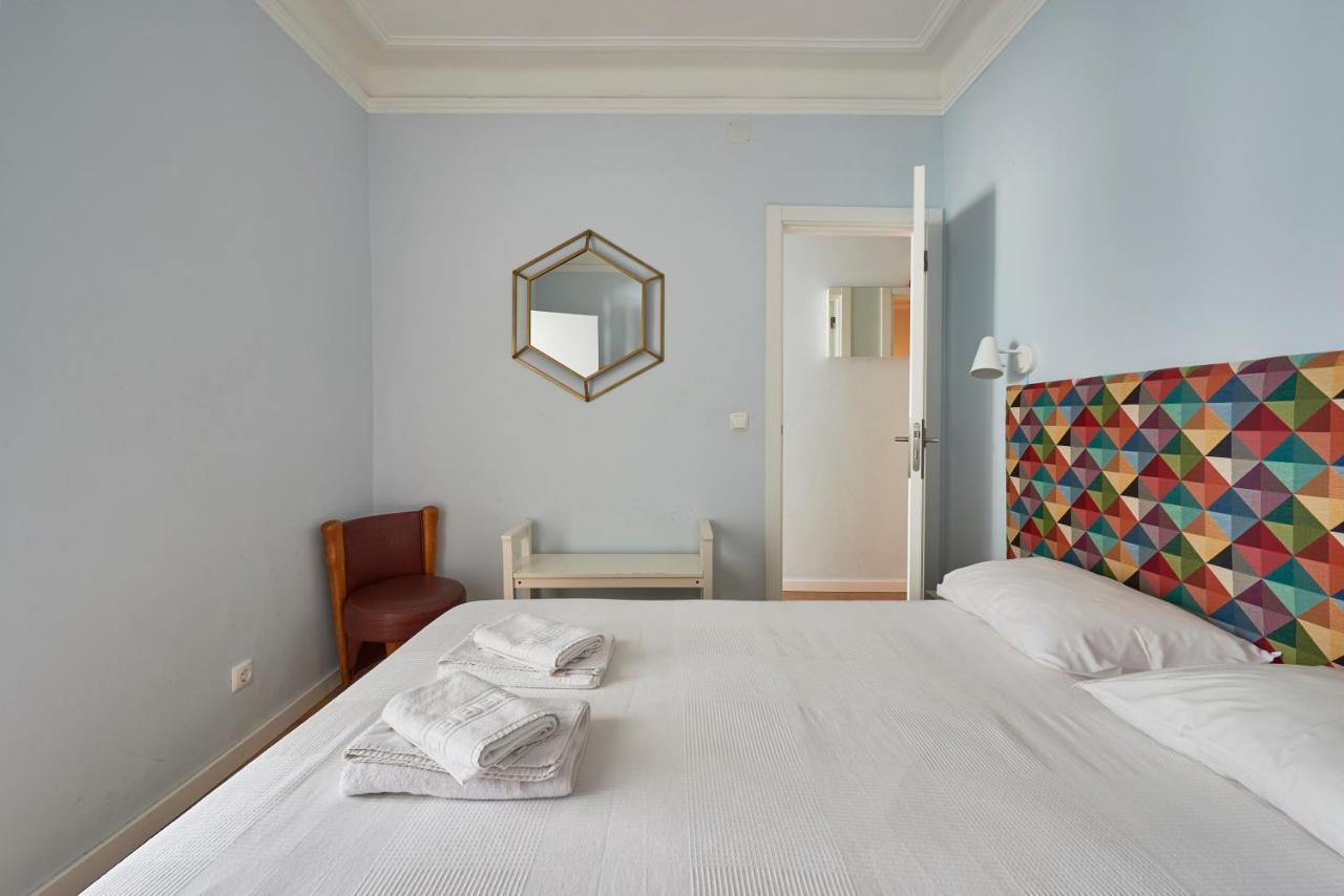 Elegant Riverview Apartment In Historical Lisbon Luaran gambar
