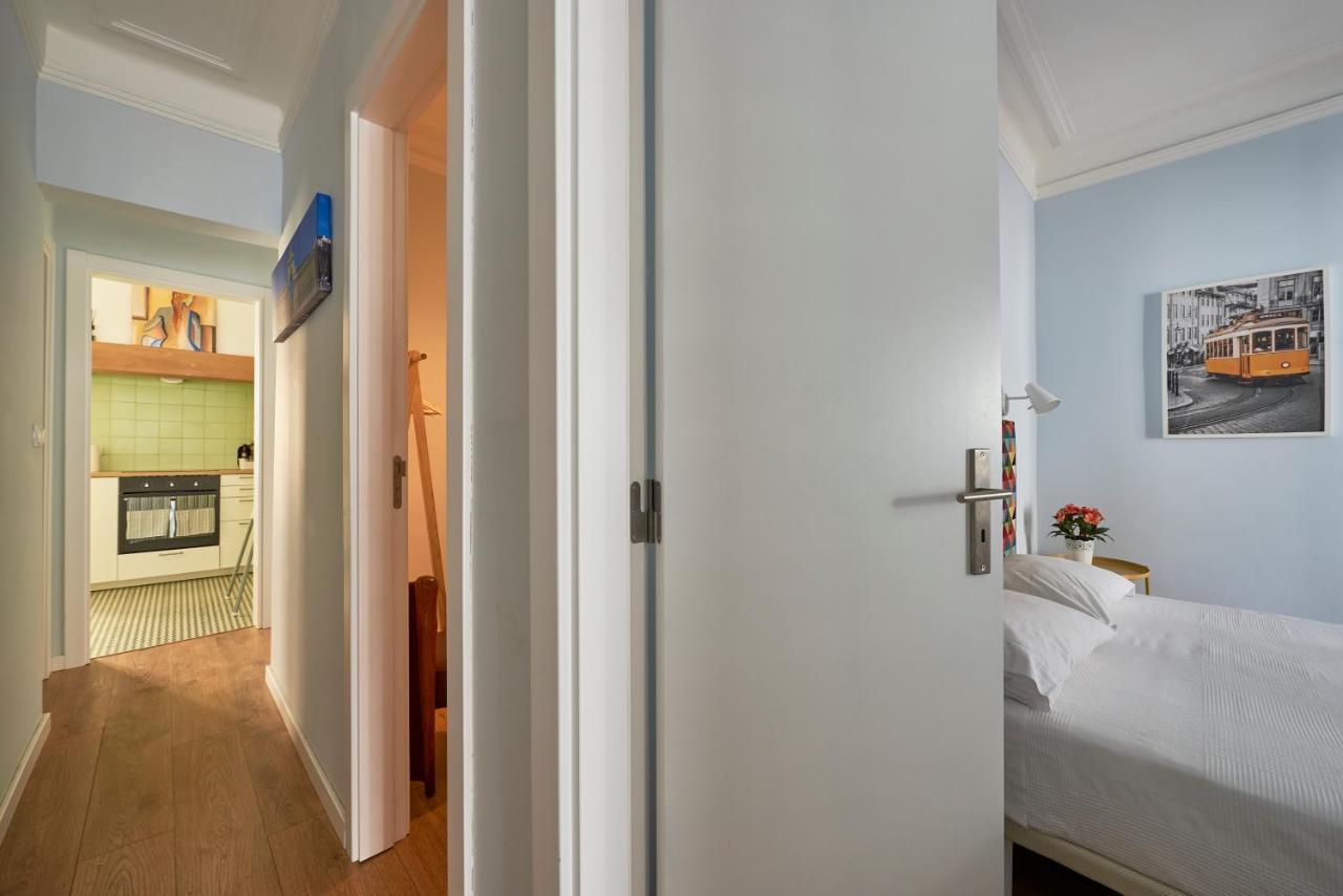 Elegant Riverview Apartment In Historical Lisbon Luaran gambar